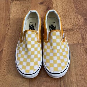 Vans checkerboard slip on- yellow